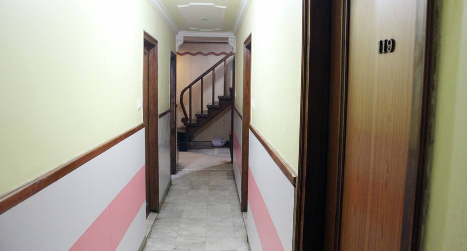 Hotel Mayur Relief Road, Ahmedabad 4